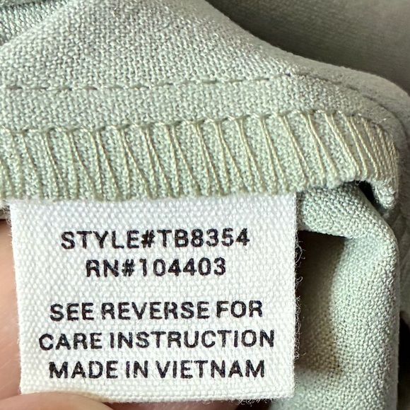 MINE Sage Green Tank Top with Relaxed Fit L - Picture 8 of 9